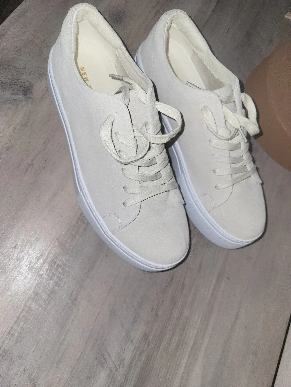 New Republic Malibu suede platform sneakers In bone colorway Womens Size 8